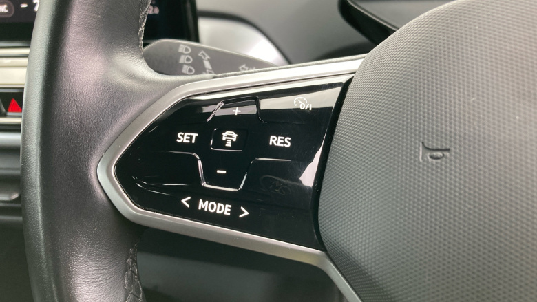 Volkswagen ID.4 109kW Life Pure 52kWh 5dr Auto Electric Estate